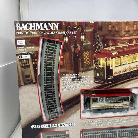 Bachmann Norman Rockwell Main Street Christmas On30 Scale Street Car Train Set - Picture 3 of 12